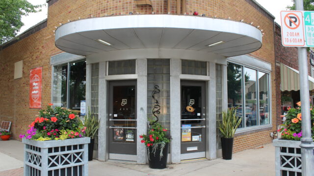 2AU Limited - Featured store front