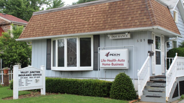 A view of the front of Valley Junction Insurance Services