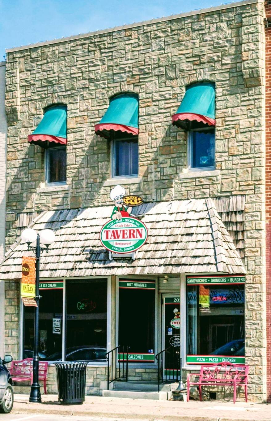 The Tavern Pizza & Pasta Historic Valley Junction