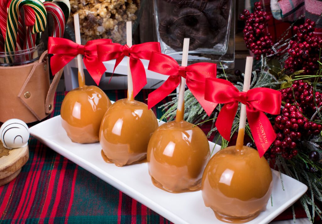 Caramel-Apples-8bc05f91b4176513a82c50436a9b514c